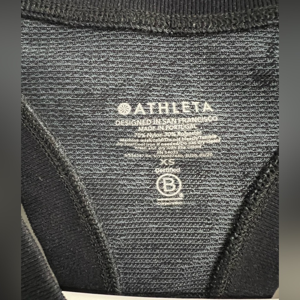 Athleta Women’s Momentum Camo Racerback Tank Top - Picture 5 of 5